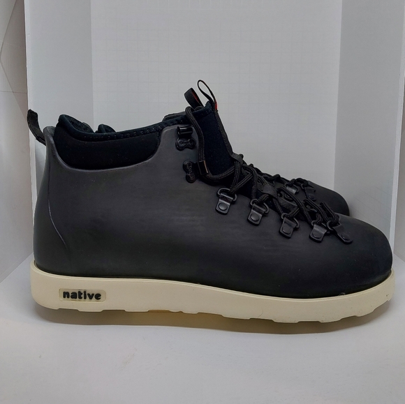 NATIVE BOOTS - Size 11 - Picture 3 of 7